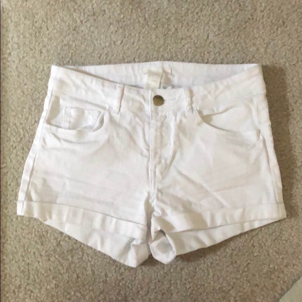 H&M white shorts
